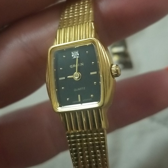 Dainty vintage Gruen watch from 1874 - Picture 3 of 3